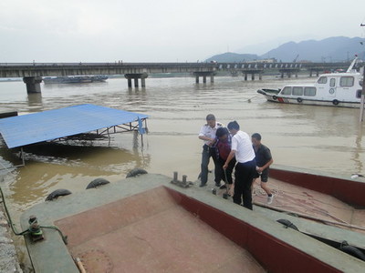 船員勇堵決口受傷 海事搶送救治解危(圖)