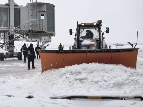 蘭州公交逐步恢復運營 鐵路增開列車保障出行